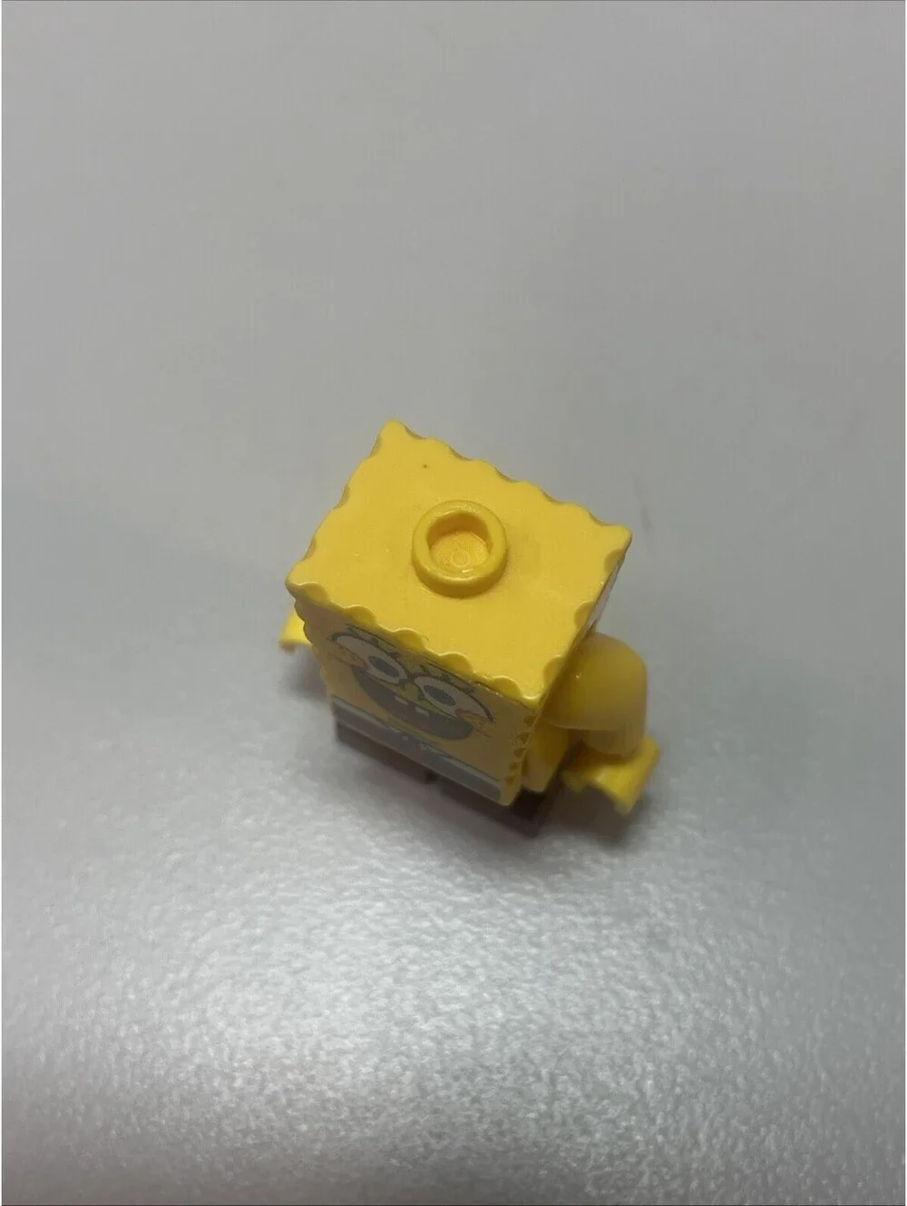 LEGO SpongeBob SquarePants Minifigure w/ Eyebrows bob028 From 3816 Retired Rare!